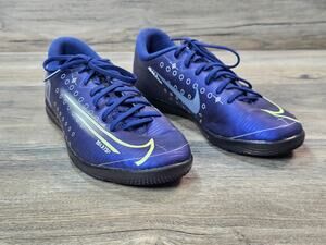 Nike Mercurial Vapor 13 Academy MDS IC Indoor Soccer Shoes Youth Size 5.5Y
